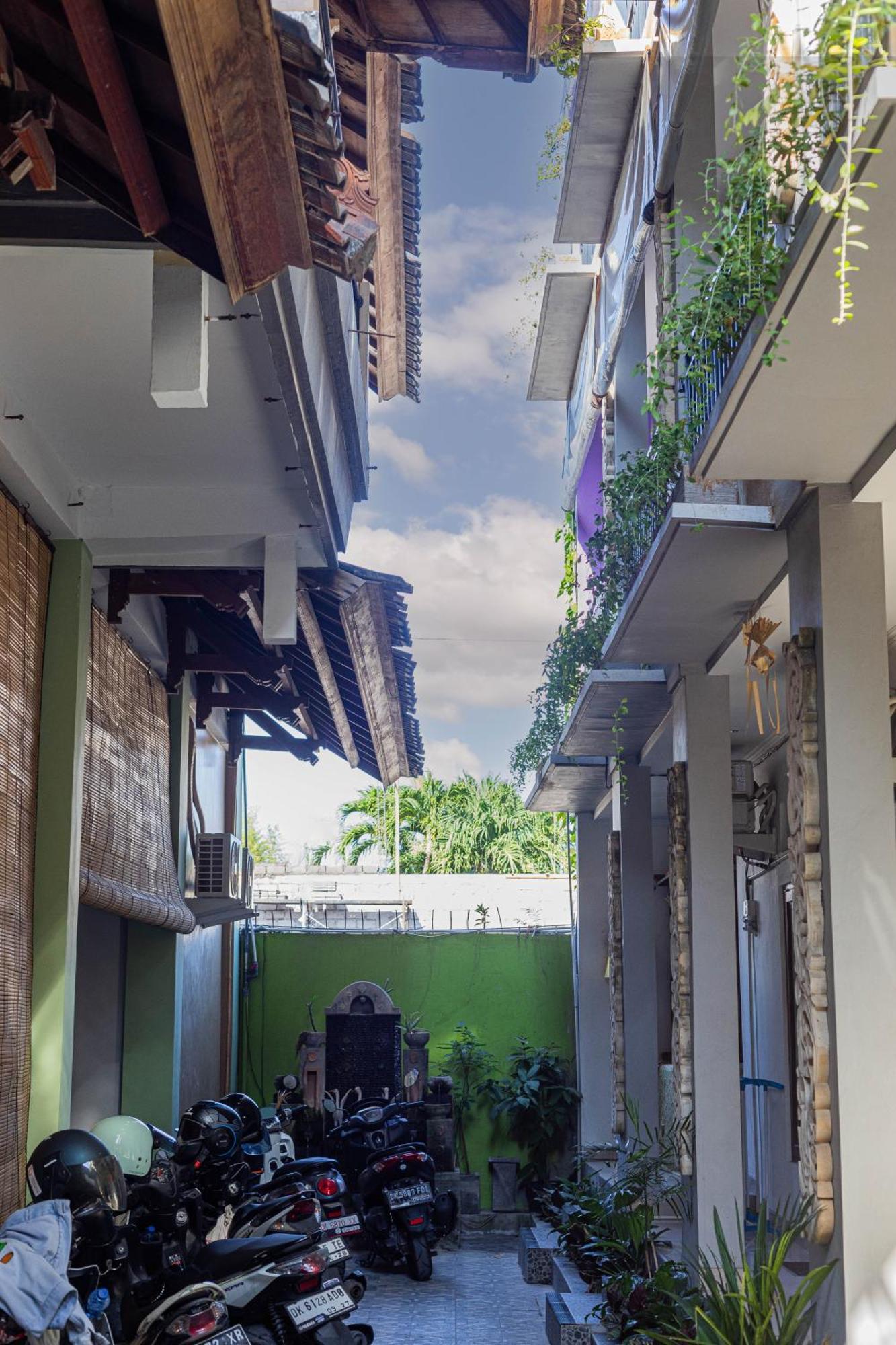 Bali Dd Homestay Seminyak 外观 照片